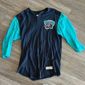 Mitchell & Ness Vancouver Grizzlies Black and Teal Long Sleeve Shirt